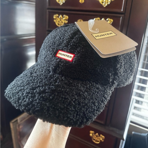 Hunter Sherpa baseball hat cap fluffy furry hat - Picture 2 of 2